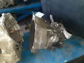 CUTIE VITEZE MANUALA 5 TREPTE VOLKSWAGEN POLO 9N OEM: GDN.