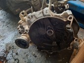 CUTIE VITEZE MANUALA 5 TREPTE VOLKSWAGEN POLO 9N OEM: GDP.