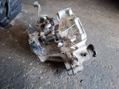 CUTIE VITEZE MANUALA 5 TREPTE VOLKSWAGEN POLO 9N OEM: GRZ.