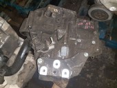 CUTIE VITEZE MANUALA 6 TREPTE VOLKSWAGEN PASSAT B6 OEM: HDV.