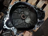 CUTIE VITEZE MANUALA 6 TREPTE VOLVO V60 OEM: 2WD.