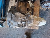 CUTIE VITEZE MANUALA VOLKSWAGEN PASSAT B5.5 OEM: FRK.