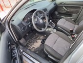   Dezmembram VOLKSWAGEN GOLF 2002 1.4 (AXP)