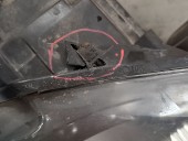 FAR DREAPTA VOLKSWAGEN GOLF V OEM: 1K6941006A.
