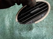 GRILA AER BORD CENTRU FORD FOCUS II OEM: 4M51-A014L21-AE.