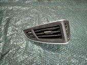 GRILA AER BORD STANGA FORD FOCUS III OEM: BM51018B08.