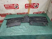 GRILA CENTRALA BARA FATA VOLKSWAGEN GOLF VI OEM: 1K9853653A.
