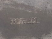 GRILA CENTRALA BARA FATA VOLKSWAGEN PASSAT B5.5 OEM: 3B0853651L.