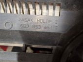 GRILA CENTRALA BARA FATA VOLKSWAGEN POLO 9N OEM: 6Q0853651C.