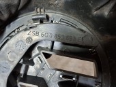 GRILA CENTRALA BARA FATA VOLKSWAGEN POLO 9N OEM: 6Q0853653E.