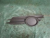 GRILA PROIECTOR STANGA OPEL CORSA D OEM: 13211480.