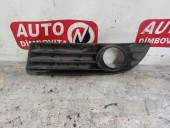 GRILA PROIECTOR STANGA VOLKSWAGEN POLO 9N OEM: 6Q0853665E.