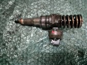 INJECTOR DIESEL SKODA OCTAVIA II OEM: 038130073BQ.