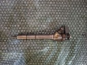 INJECTOR DIESEL VOLKSWAGEN GOLF VII OEM: 04L130277E.