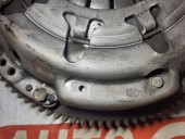 KIT AMBREIAJ NISSAN X-TRAIL OEM: 124039110.