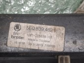 MACARA DREAPTA SPATE ELECTRICA SKODA OCTAVIA III OEM: 5E0839462.