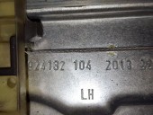 MACARA STANGA SPATE ELECTRICA FORD FOCUS III OEM: 924132104.