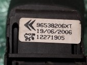 MANETA COMENZI AUDIO PEUGEOT 407 OEM: 96538206XT.