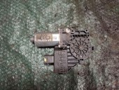 MOTORAS MACARA DREAPTA FATA OPEL ASTRA H OEM: 994887100.