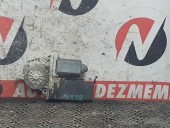 MOTORAS MACARA DREAPTA FATA VOLKSWAGEN GOLF IV 