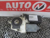 MOTORAS MACARA DREAPTA FATA VOLKSWAGEN GOLF IV 
