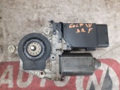 MOTORAS MACARA DREAPTA FATA VOLKSWAGEN GOLF IV 