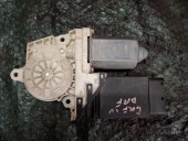 MOTORAS MACARA DREAPTA FATA VOLKSWAGEN GOLF IV OEM: 9776105415301.
