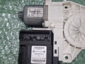 MOTORAS MACARA DREAPTA FATA VOLKSWAGEN GOLF V OEM: 1K3837402S.