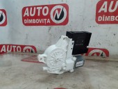 MOTORAS MACARA DREAPTA FATA VOLKSWAGEN GOLF V OEM: 1K4837402N/1K0959792G.