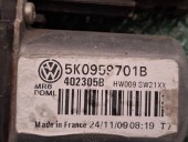 MOTORAS MACARA DREAPTA FATA VOLKSWAGEN GOLF VI OEM: 5K0959701B.