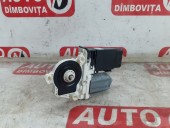 MOTORAS MACARA DREAPTA FATA VOLKSWAGEN PASSAT B5.5 OEM: 9776-105415-301.
