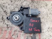 MOTORAS MACARA DREAPTA FATA VOLKSWAGEN PASSAT B7 OEM: 3AA959702A.