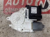 MOTORAS MACARA DREAPTA SPATE AUDI A3 OEM: 8P4959802B.