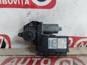 MOTORAS MACARA DREAPTA SPATE AUDI A4 OEM: 8E0959802A/5WK47011EBF.