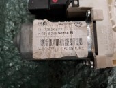 MOTORAS MACARA DREAPTA SPATE SKODA OCTAVIA II OEM: 1K0959704E.