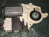 MOTORAS MACARA DREAPTA SPATE SKODA OCTAVIA II OEM: 1K0959704F/993425-200.