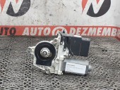 MOTORAS MACARA DREAPTA SPATE VOLKSWAGEN BORA OEM: 1J4959812C.
