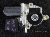 MOTORAS MACARA DREAPTA SPATE VOLKSWAGEN GOLF IV 