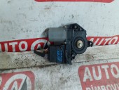MOTORAS MACARA DREAPTA SPATE VOLKSWAGEN GOLF IV OEM: 0130821766.