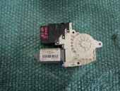MOTORAS MACARA DREAPTA SPATE VOLKSWAGEN GOLF V OEM: 1K0959704F.
