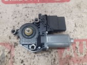 MOTORAS MACARA DREAPTA SPATE VOLKSWAGEN GOLF V OEM: 1K4839402E/1K0959794E.