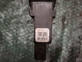 MOTORAS MACARA DREAPTA SPATE VOLKSWAGEN GOLF V OEM: 993425-200.