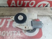 MOTORAS MACARA DREAPTA SPATE VOLKSWAGEN GOLF VII OEM: 5Q4959812A.