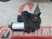 MOTORAS MACARA STANGA FATA AUDI A6 OEM: 0130821775.