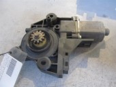 MOTORAS MACARA STANGA FATA FORD FOCUS II OEM: 0130822217.