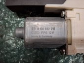 MOTORAS MACARA STANGA FATA FORD FOCUS III OEM: 0130822215.