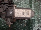 MOTORAS MACARA STANGA FATA HYUNDAI SANTA FE OEM: 400907.