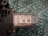 MOTORAS MACARA STANGA FATA SKODA FABIA II OEM: 6R0959801M.