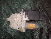 MOTORAS MACARA STANGA FATA VOLKSWAGEN GOLF IV OEM: 1C1959801A.