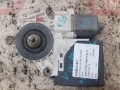MOTORAS MACARA STANGA FATA VOLKSWAGEN GOLF OEM: 1K0959793G/5M1837401B.